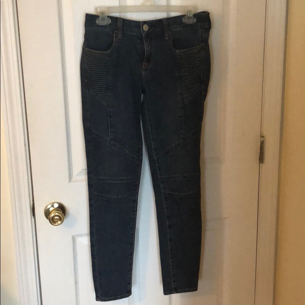 Ankle Jeans